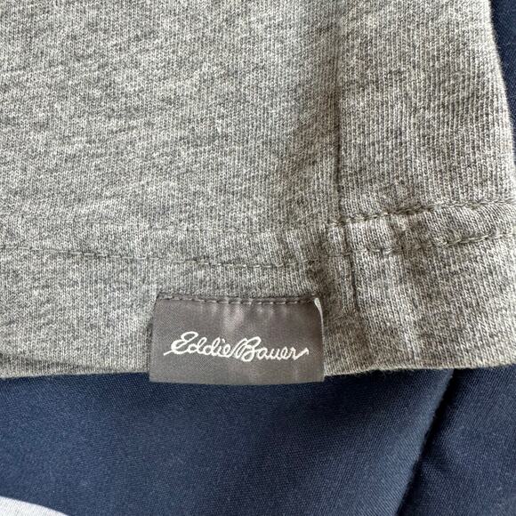 Eddie Bauer Legend Wash Gray V Neck T Shirt Men’s Medium - Picture 4 of 7